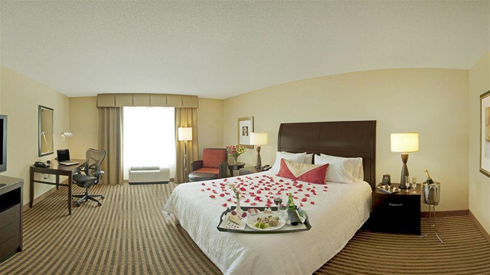 Hilton Garden Inn Atlanta Airport North College Park Екстериор снимка