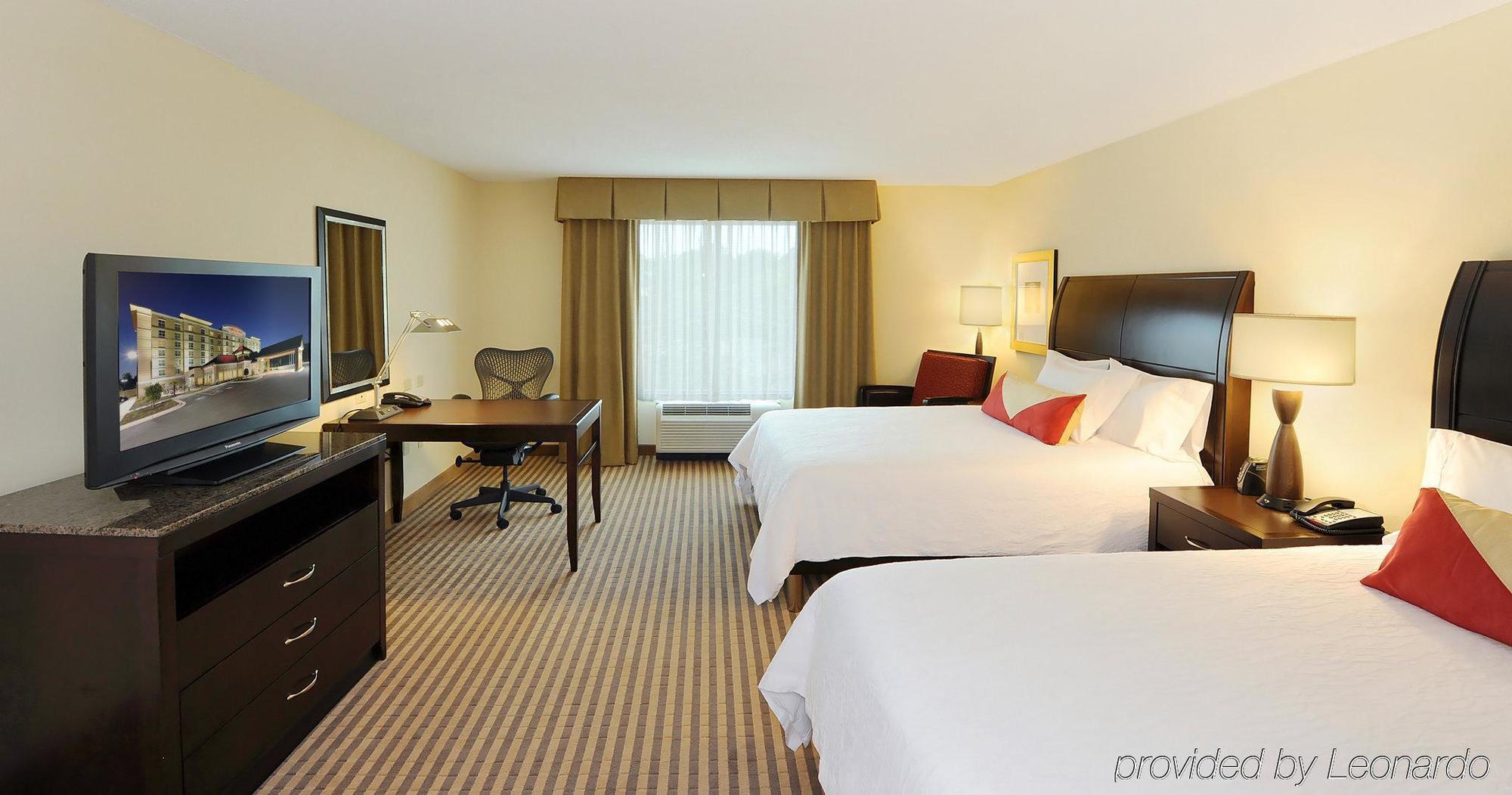 Hilton Garden Inn Atlanta Airport North College Park Стая снимка