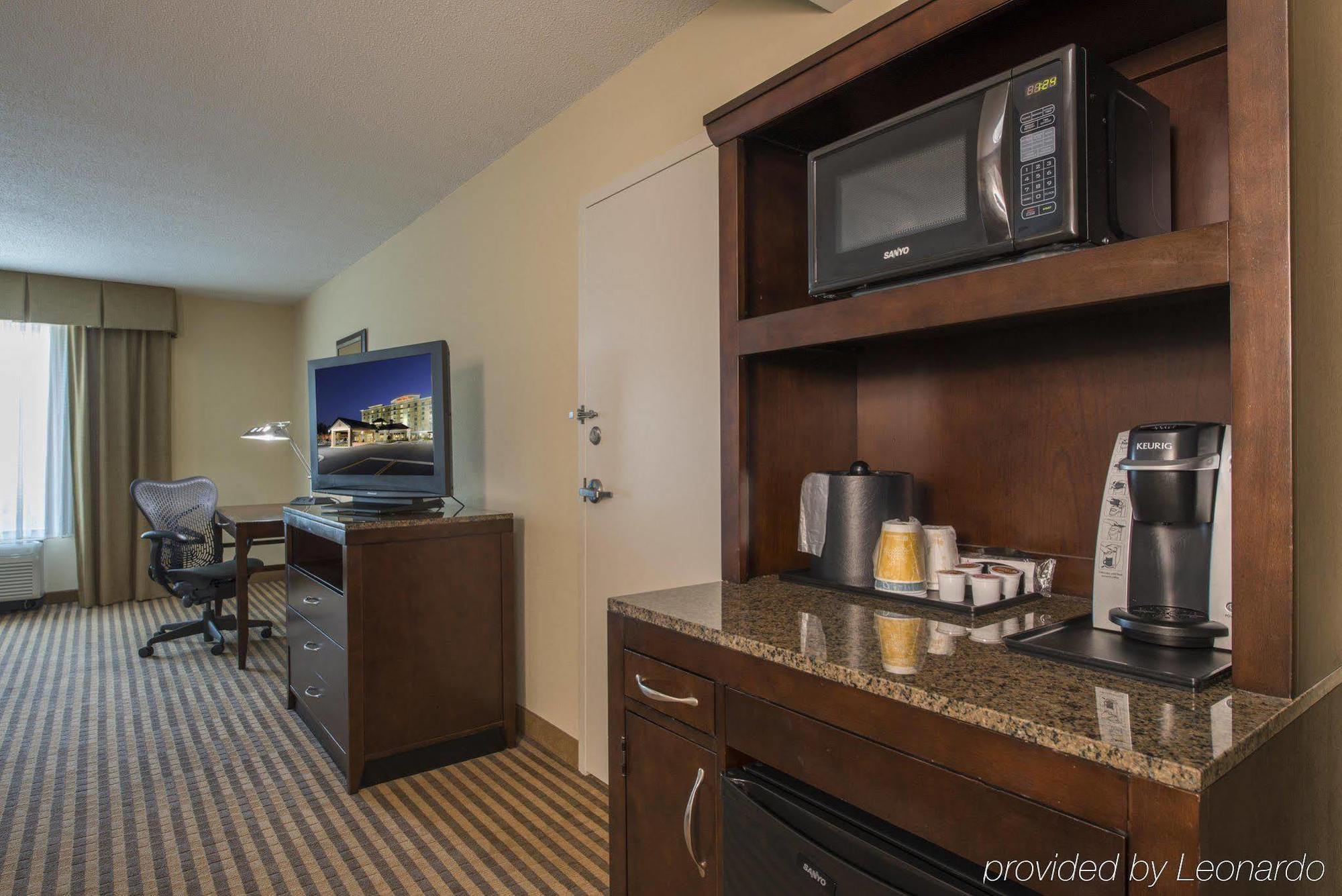 Hilton Garden Inn Atlanta Airport North College Park Екстериор снимка